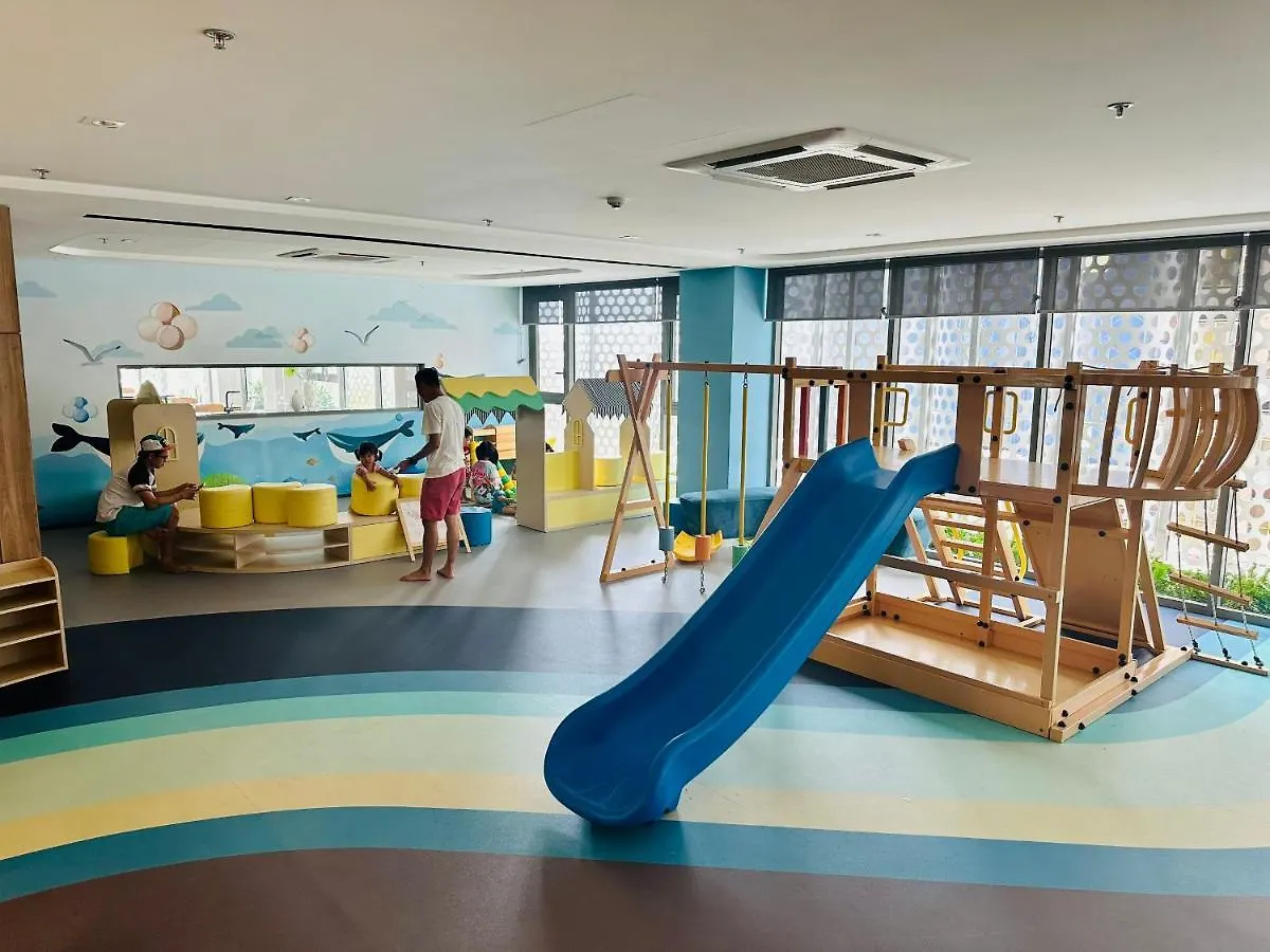 The Song Vung Tau Condotel: Beachfront 5-Star Apartment with Infinity Pool